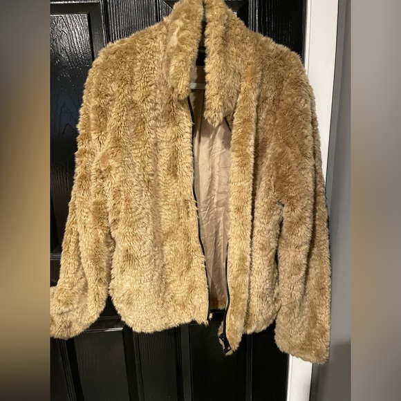 Great condition, ASOS Faux fur jacket - Picture 2 of 3